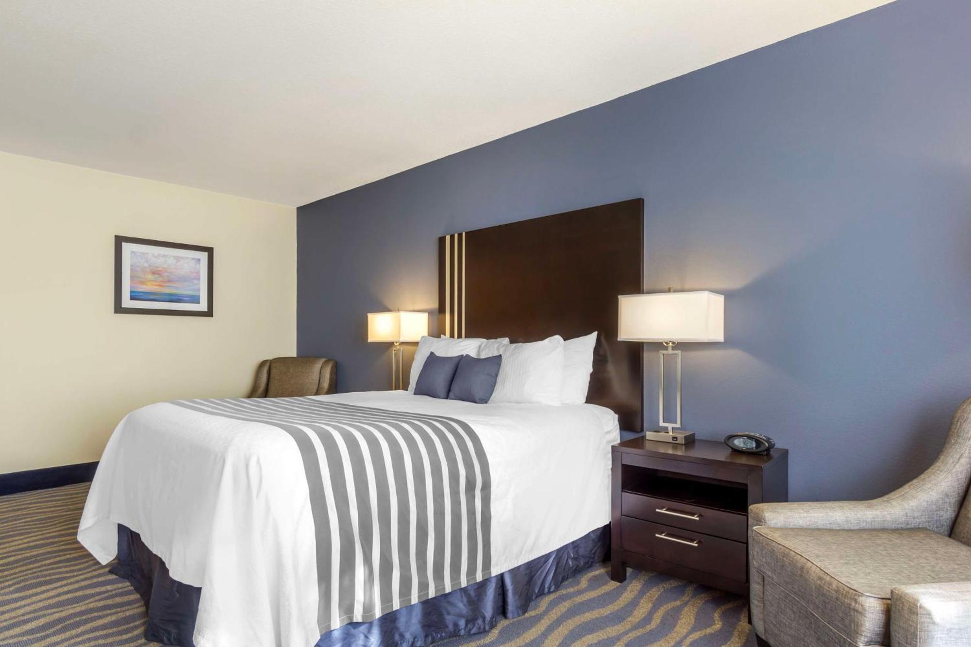 Best Western Plus Edmonds Harbor Inn Exterior foto