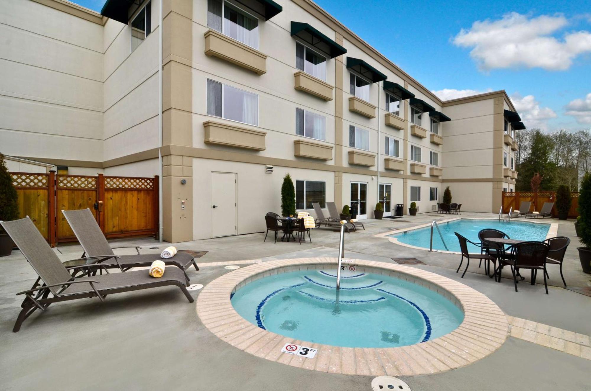 Best Western Plus Edmonds Harbor Inn Exterior foto